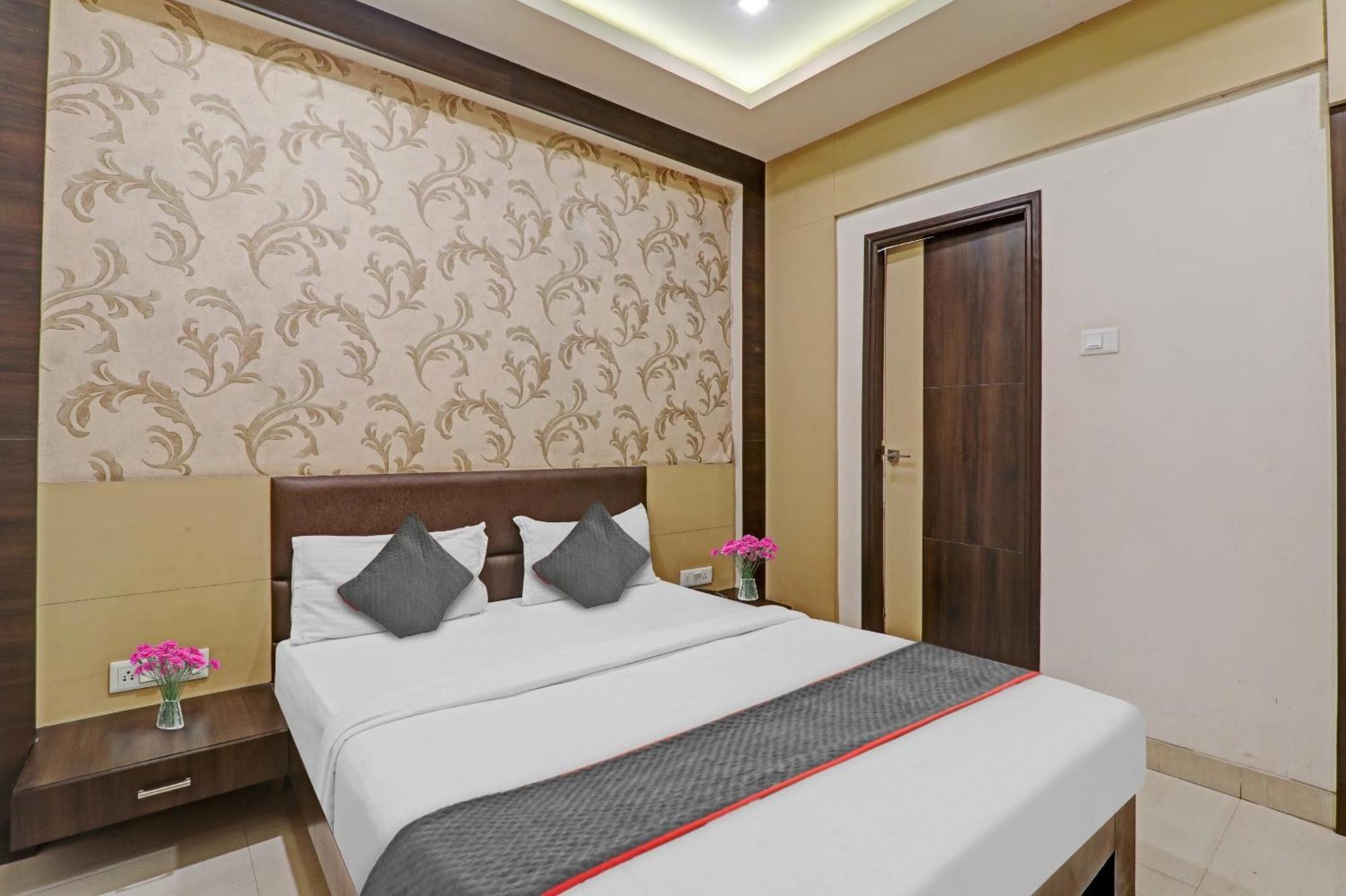 FabHotel Tirupati Galaxy Kanpur Bagian luar foto