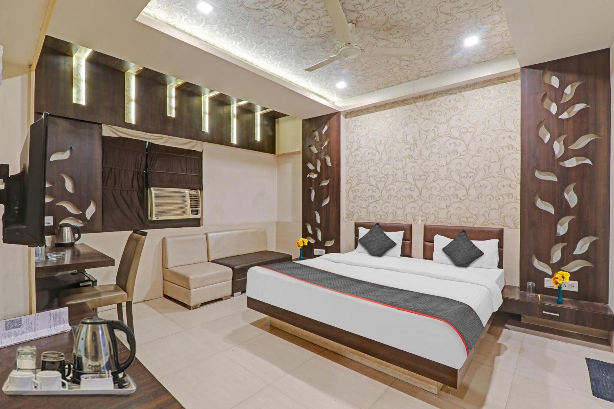 FabHotel Tirupati Galaxy Kanpur Bagian luar foto