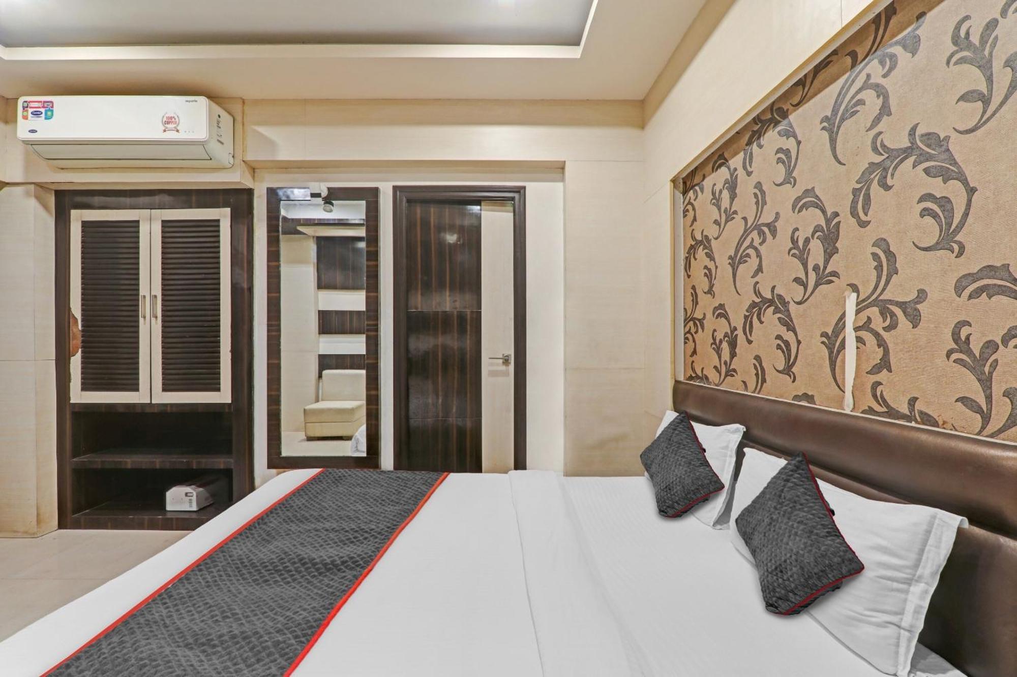 FabHotel Tirupati Galaxy Kanpur Bagian luar foto